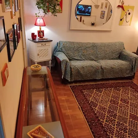 Casa Vacanza-donnamalia * Napoli